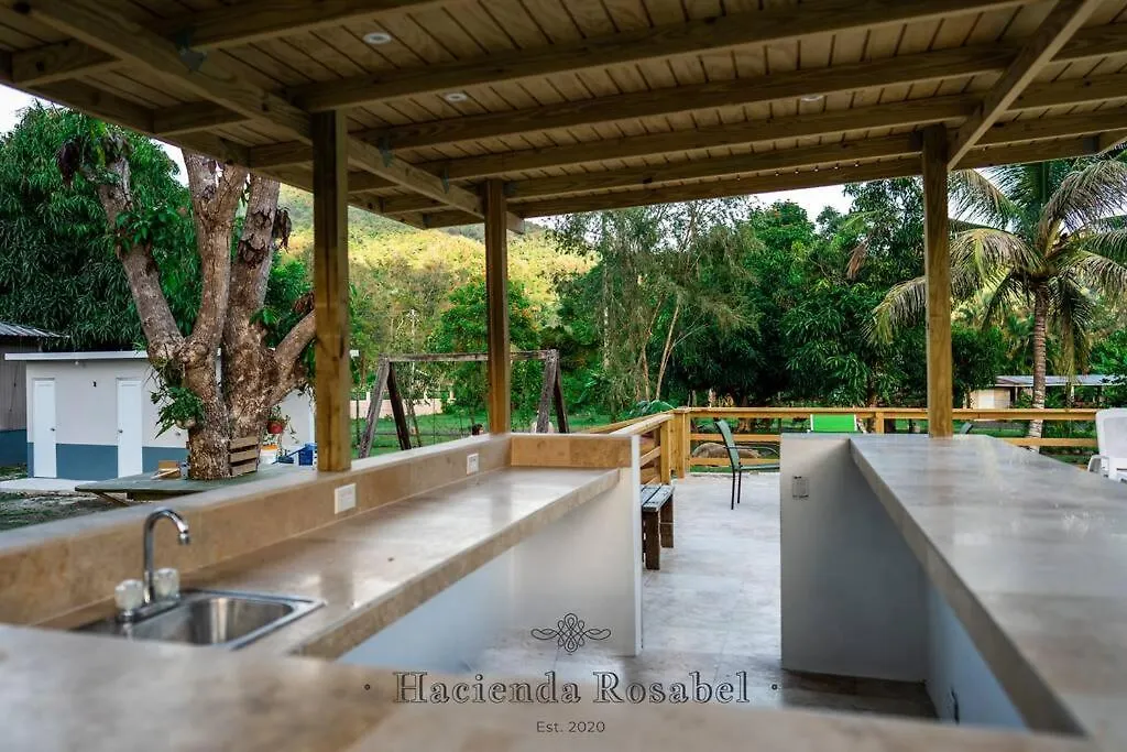 בית נופש הוילה פונצ'ה Hacienda Rosabel
