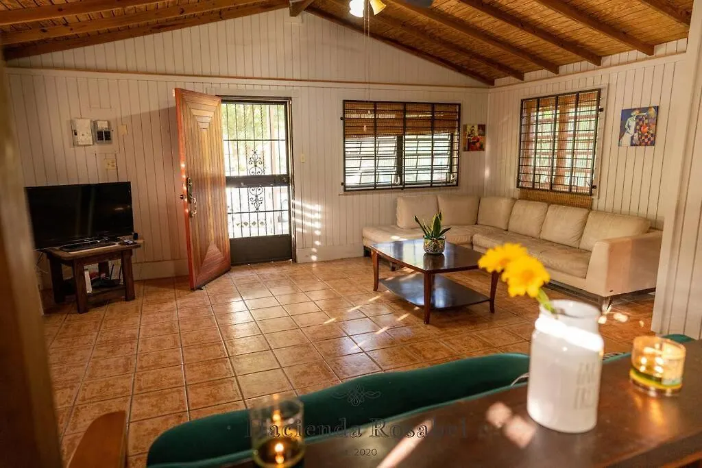הוילה פונצ'ה Hacienda Rosabel בית נופש